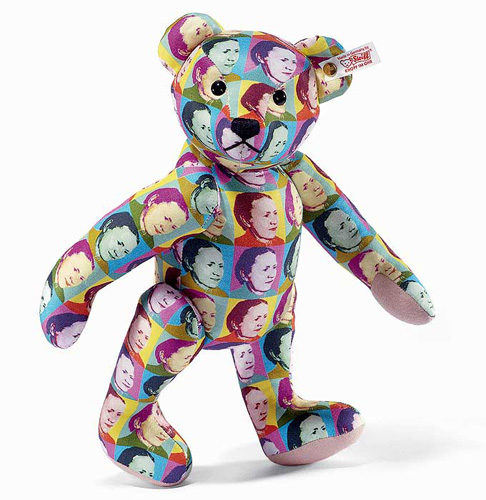 Steiff Billboard Teddy Bear Margarete Ean037191